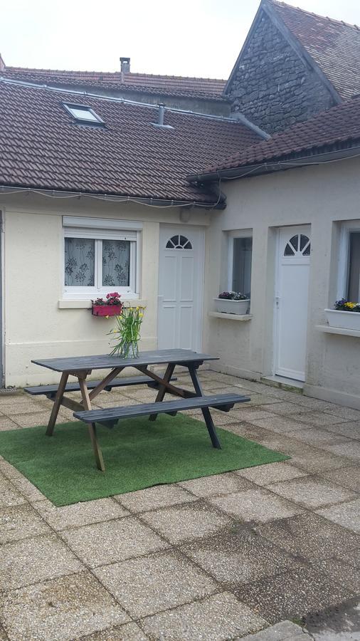 La maison de campagne Banthelu Esterno foto